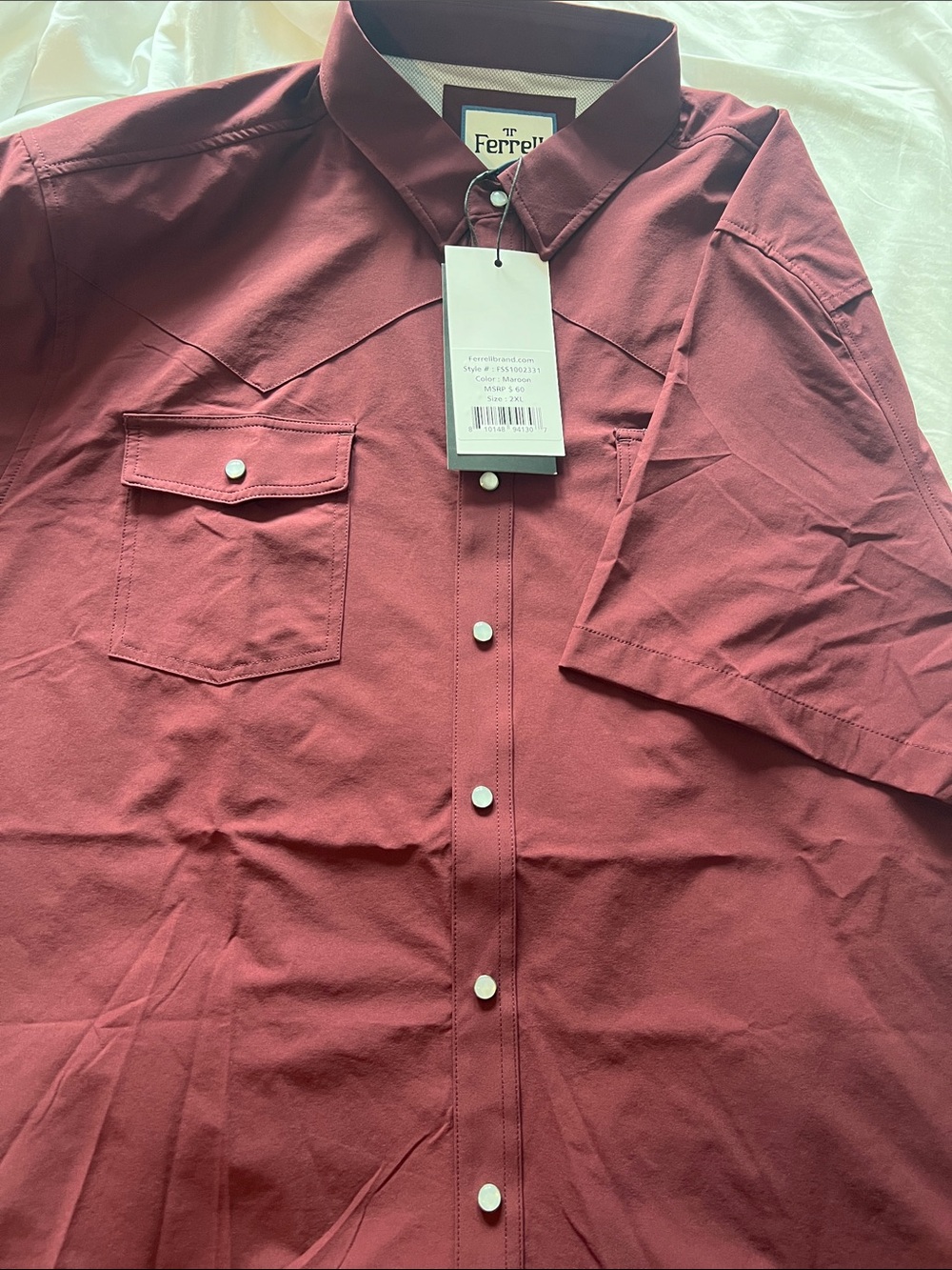 Men's Short-Sleeve Dress Shirt in Burgundy pearl snap short sleeve